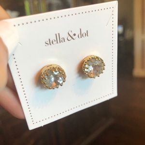 Stella & Dot Nancy Studs